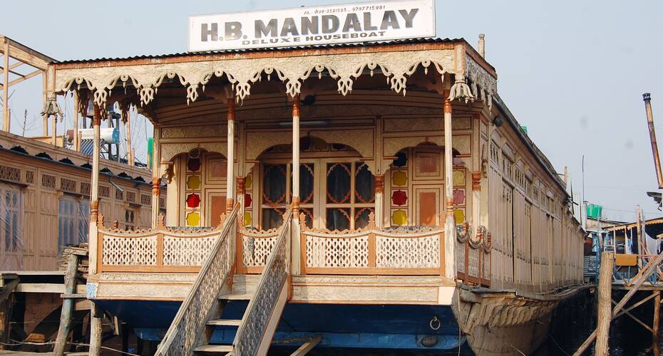 Mandalay Houseboat, Srinagar 2